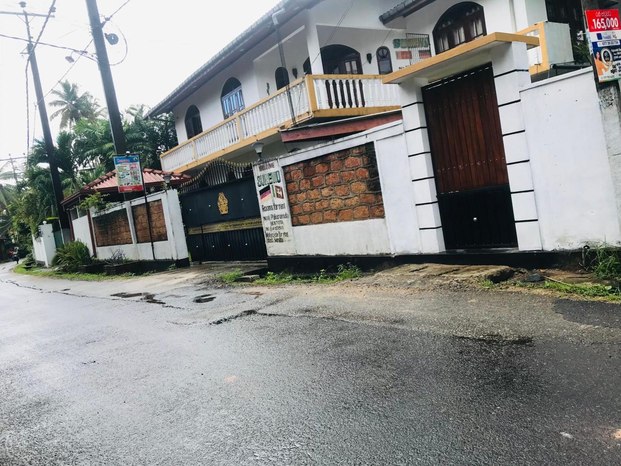 Surewo Apartment Bentota Luaran gambar