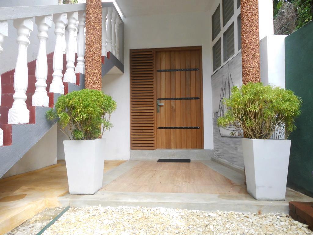 Surewo Apartment Bentota Luaran gambar