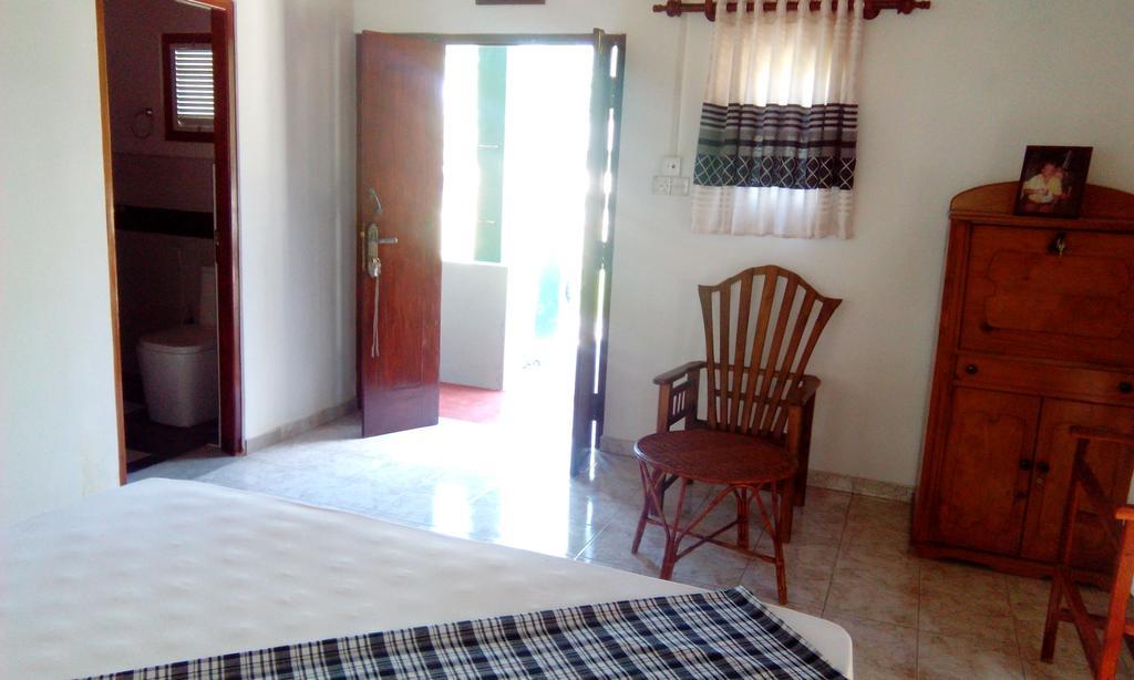 Surewo Apartment Bentota Luaran gambar